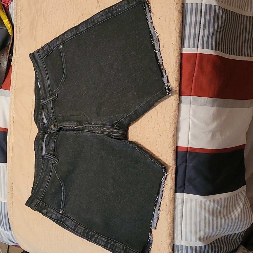 Mens Cellblock13 jeans shorts with back zipper
